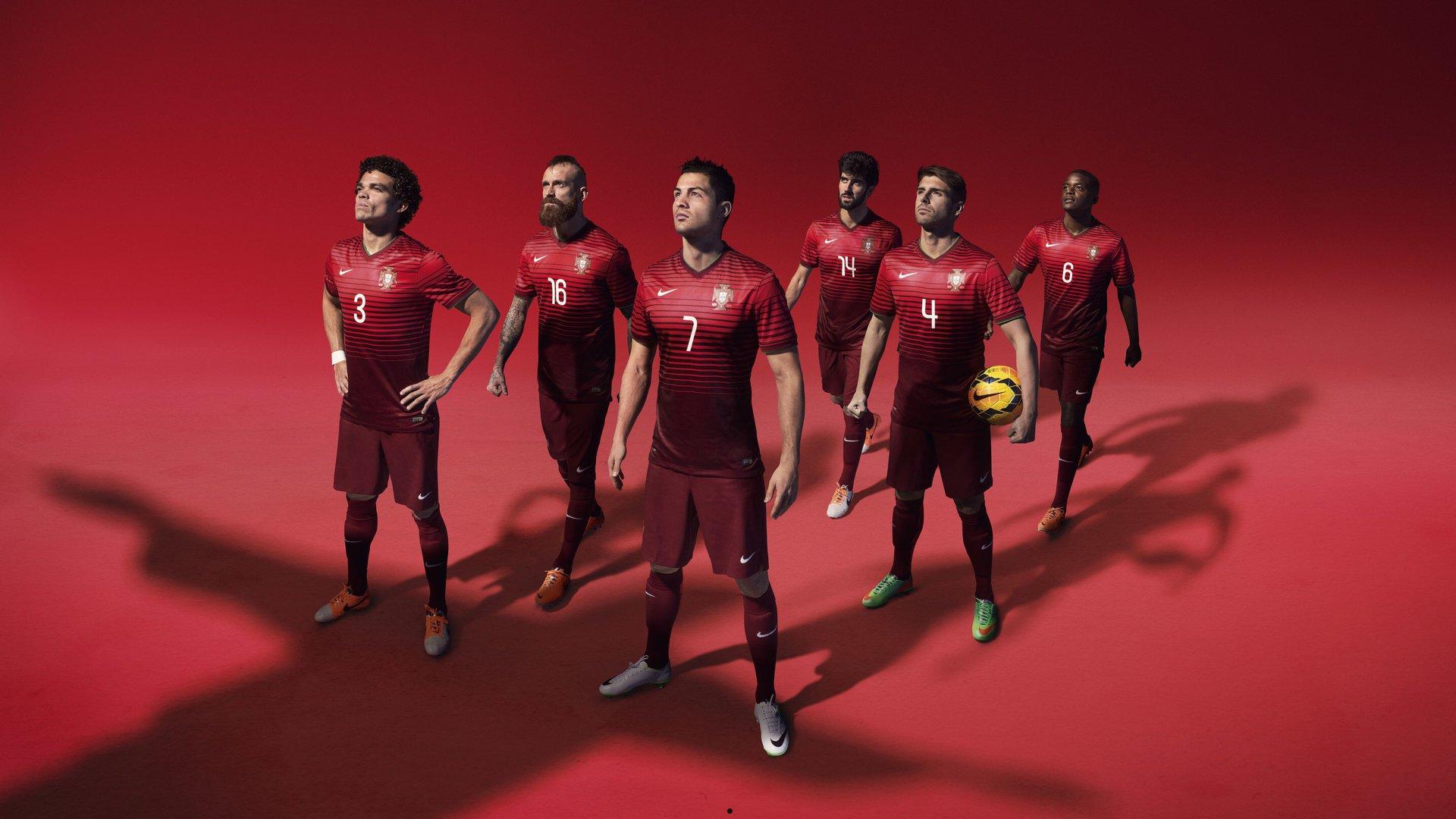 历史性突破！XXX选手打破尘封20年世界纪录，创造体育新篇章