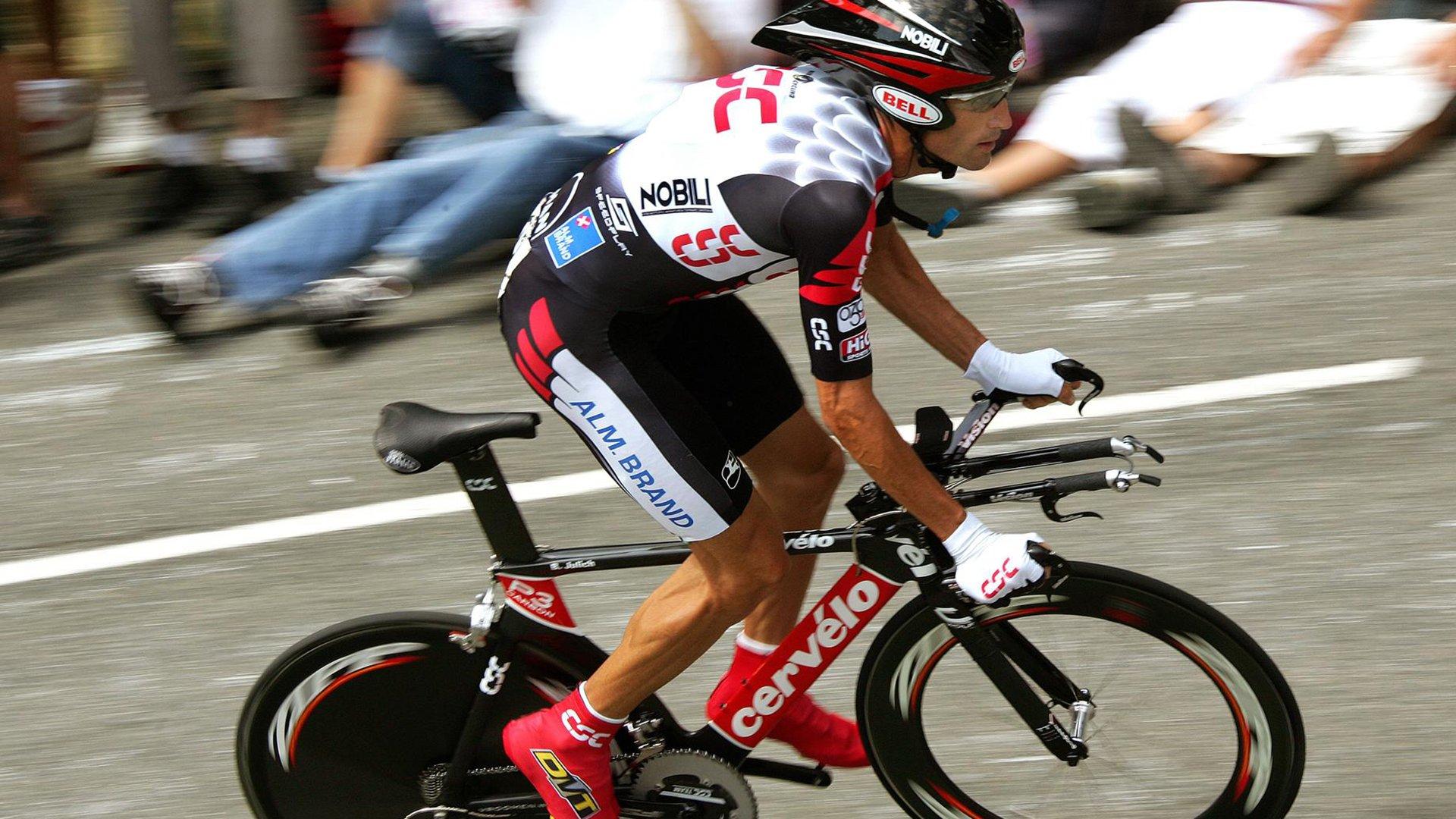 姆巴佩帽子戏法助巴黎圣日耳曼逆转晋级 欧冠赛场再显王者风范