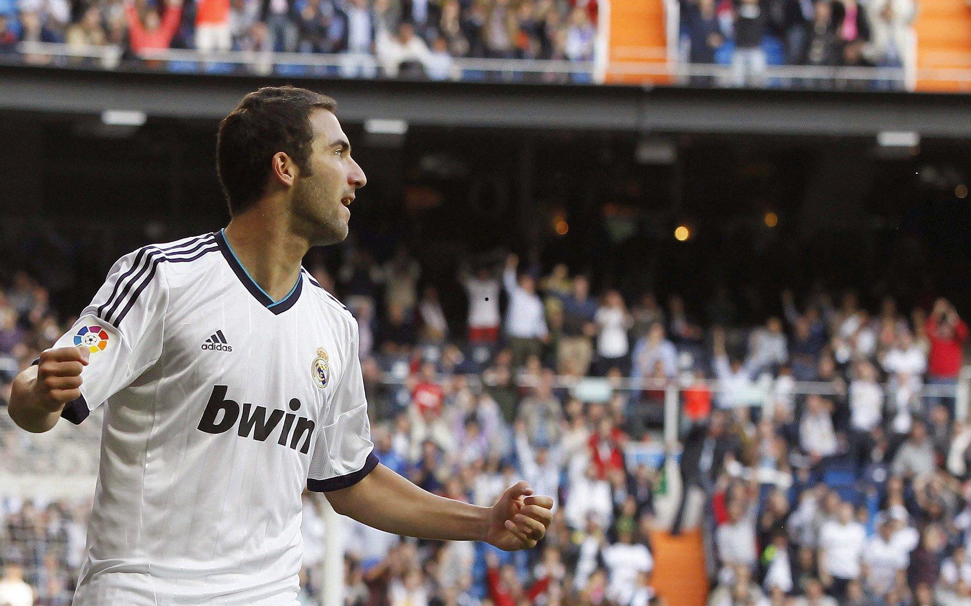 百米飞人巅峰对决，新星闪耀还是传奇延续？世界田径锦标赛男子百米大战震撼上演