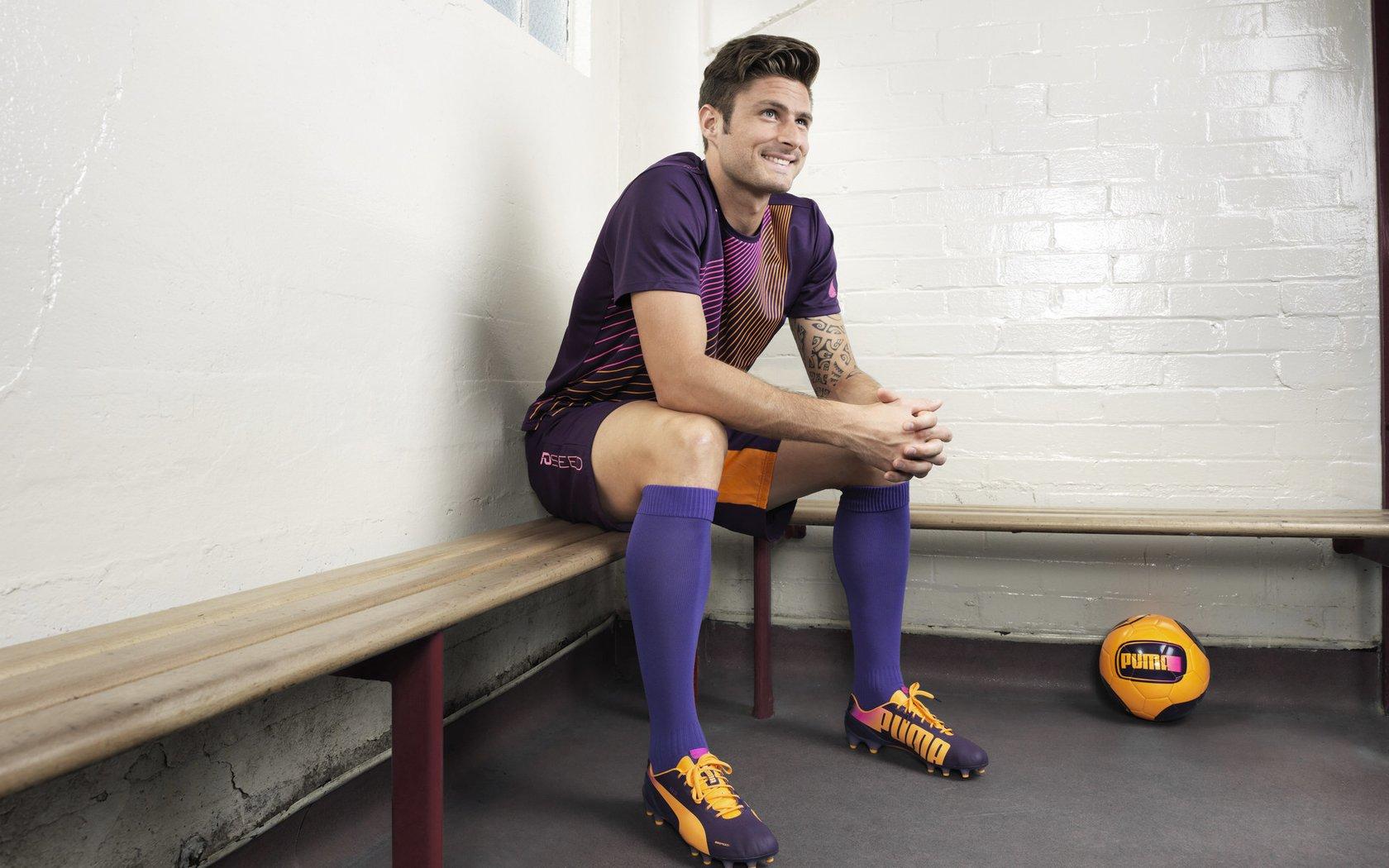 机器人竞赛掀起科技体育新热潮,全球战队角逐智能巅峰